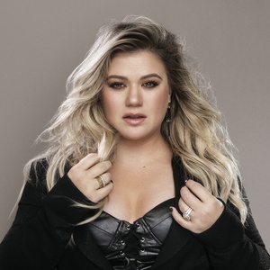 Kelly Clarkson - Christmas Isn't Canceled (Just You) (Karaoke Version) 带和声伴奏